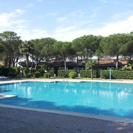 Villetta Corte Grande Villa Aprilia Marittima Luaran gambar